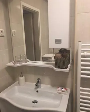 Apartma Eli *